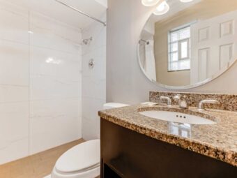 Shower, toilet, vanity unit, mirror