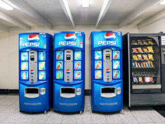 Vending snack and beverage machines