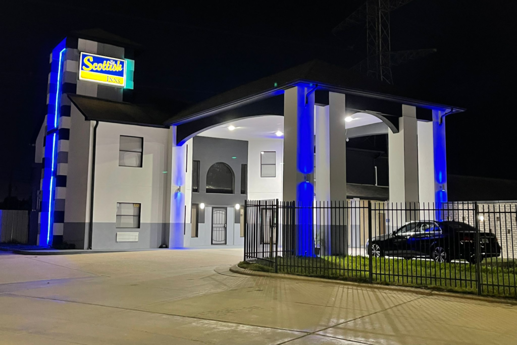 Hotel entrance with drive through canopy